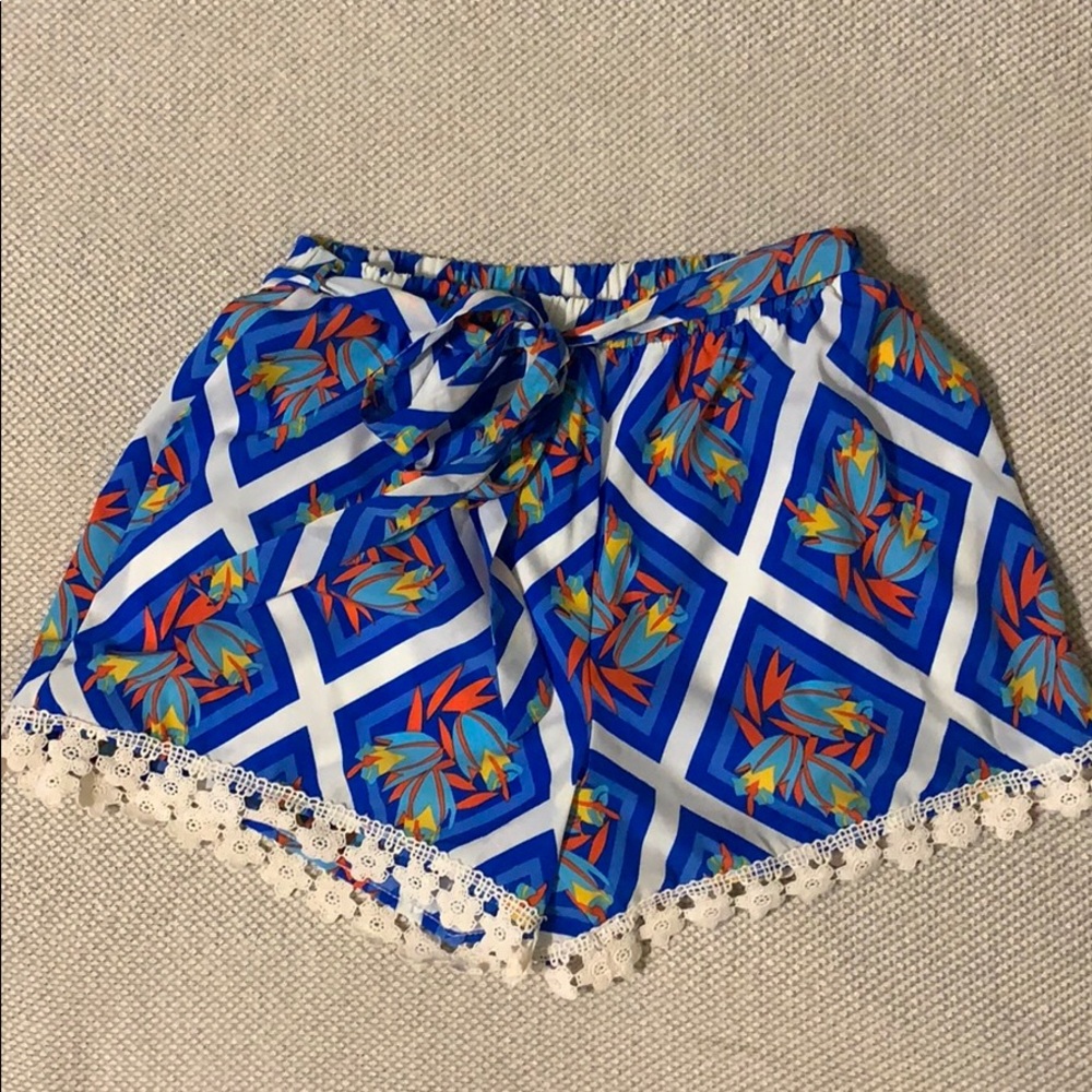 Peach Love California high-waisted shorts